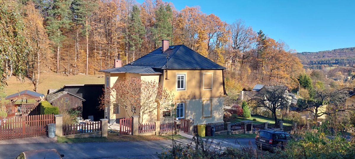 Prodej vily 190 m², pozemek 2800 m²